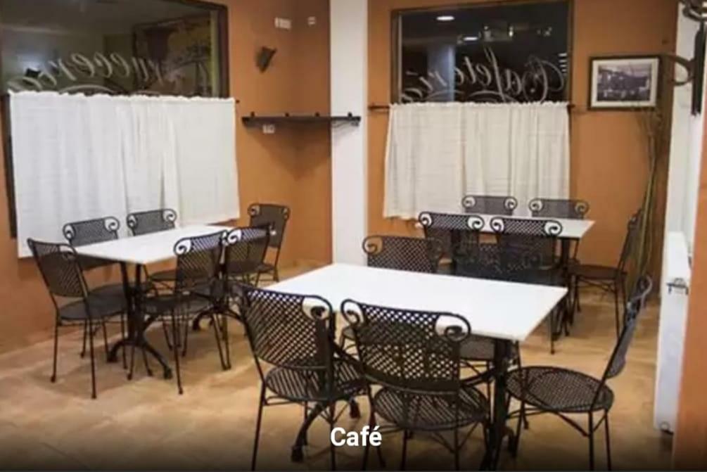 Hostal Calderon Cuenca 쿠엥카 외부 사진